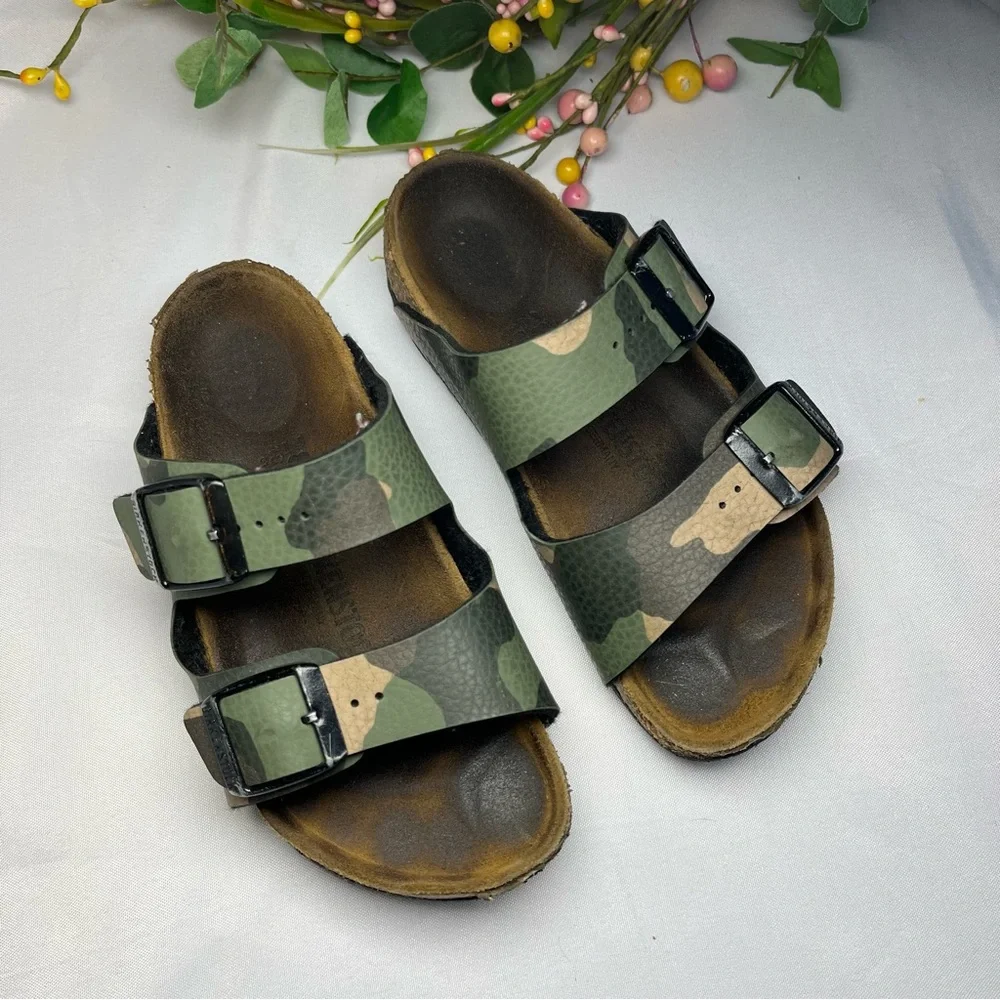 Birkenstock Arizona Little Kids Size 10 Camouflage Sandals Adjustable Straps